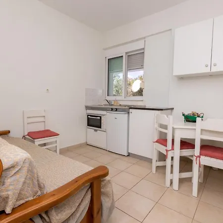 αnastasia Mavrovoúnion