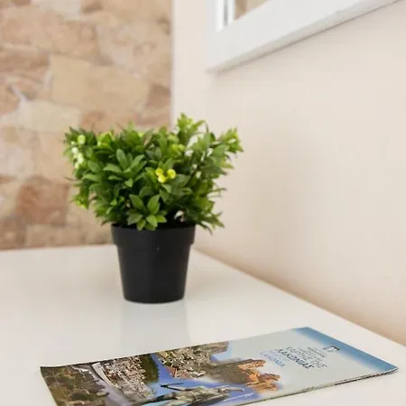 αnastasia * Mavrovoúnion