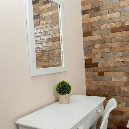 αnastasia * Mavrovoúnion