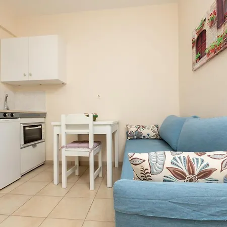 αnastasia Apartamento Mavrovoúnion